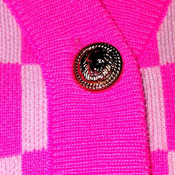 NWOT Neon Pink Checkered Cardigan with Gold Lion Head Buttons - Picture 3 of 3
